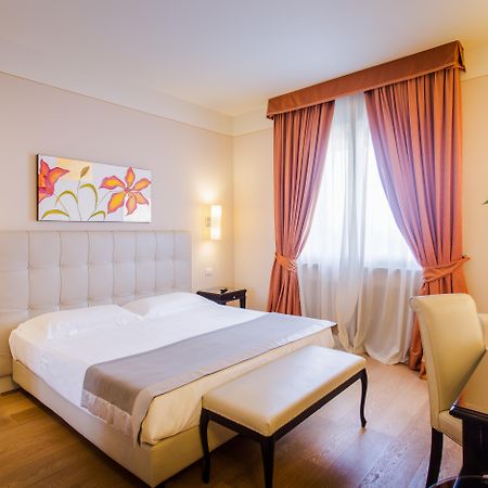 Hotel Palazzo San Lorenzo&Spa Colle Val D'Elsa Esterno foto
